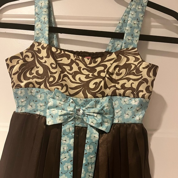 ‘Hype’ Satin Dress - Picture 2 of 8